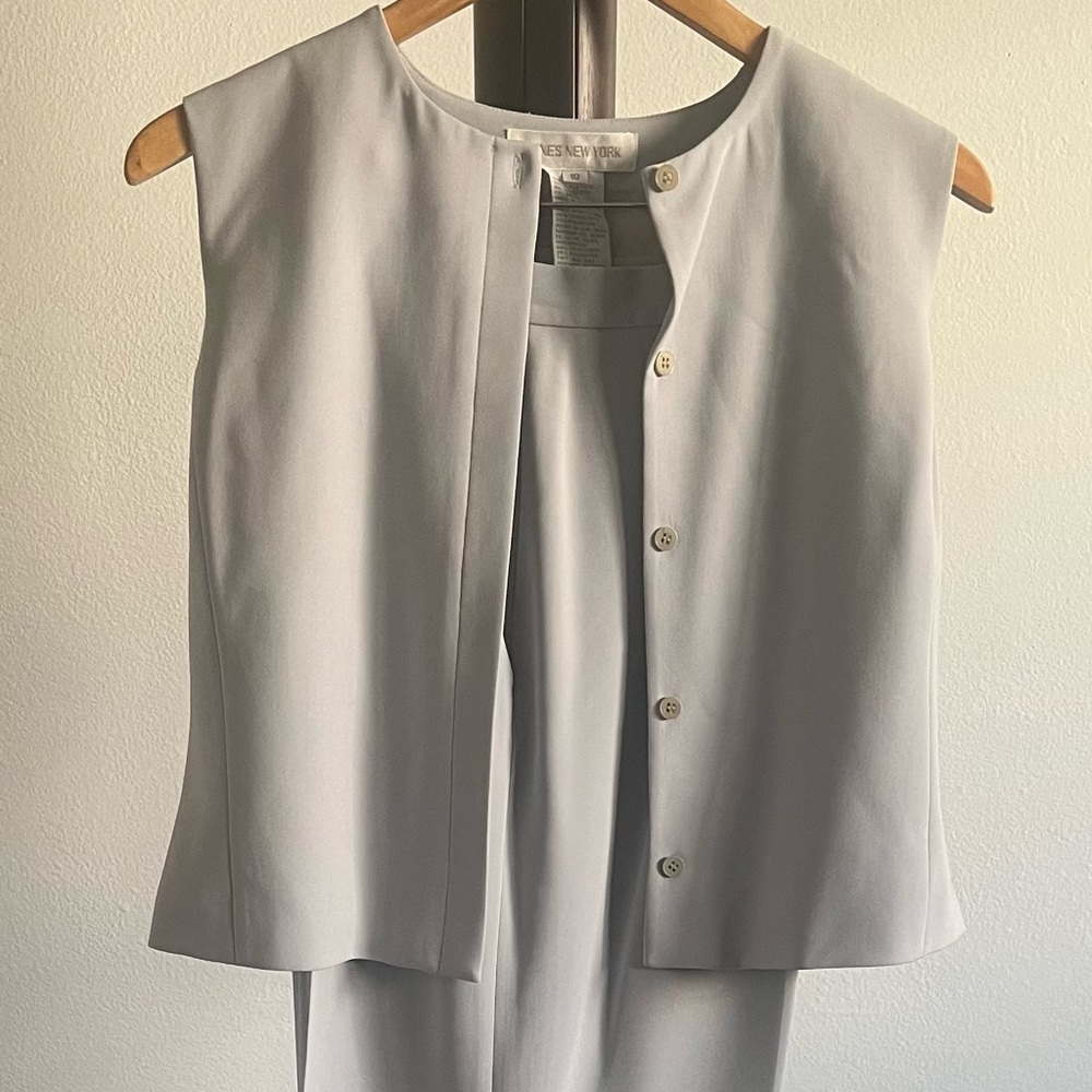 Jones New York- Light Gray Vintage Cropped Vest Pant Suit